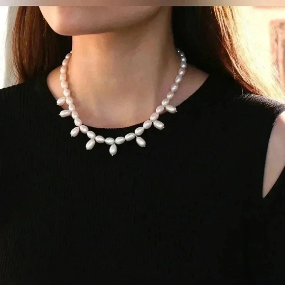 ✨✨ Luxurious Freshwater  Pearls Necklace ✨✨ for stylish ladies ✨✨✨ - Picture 3 of 11